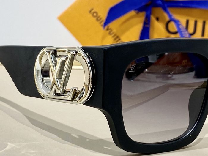 Louis Vuitton Sunglasses Top Quality LVS00519